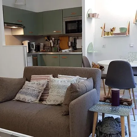 Little - Penelope アパート